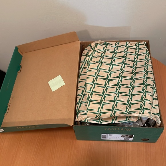 Eastland Andes Chelsea boot. Mens US. 10.5 - Picture 3 of 13